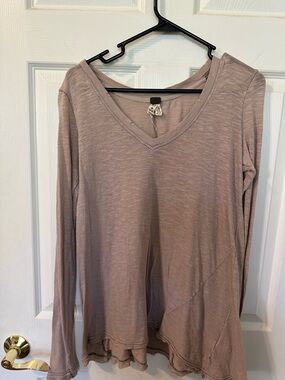 We The Free Long Sleeve V-Neck Top in Dusty Mauve